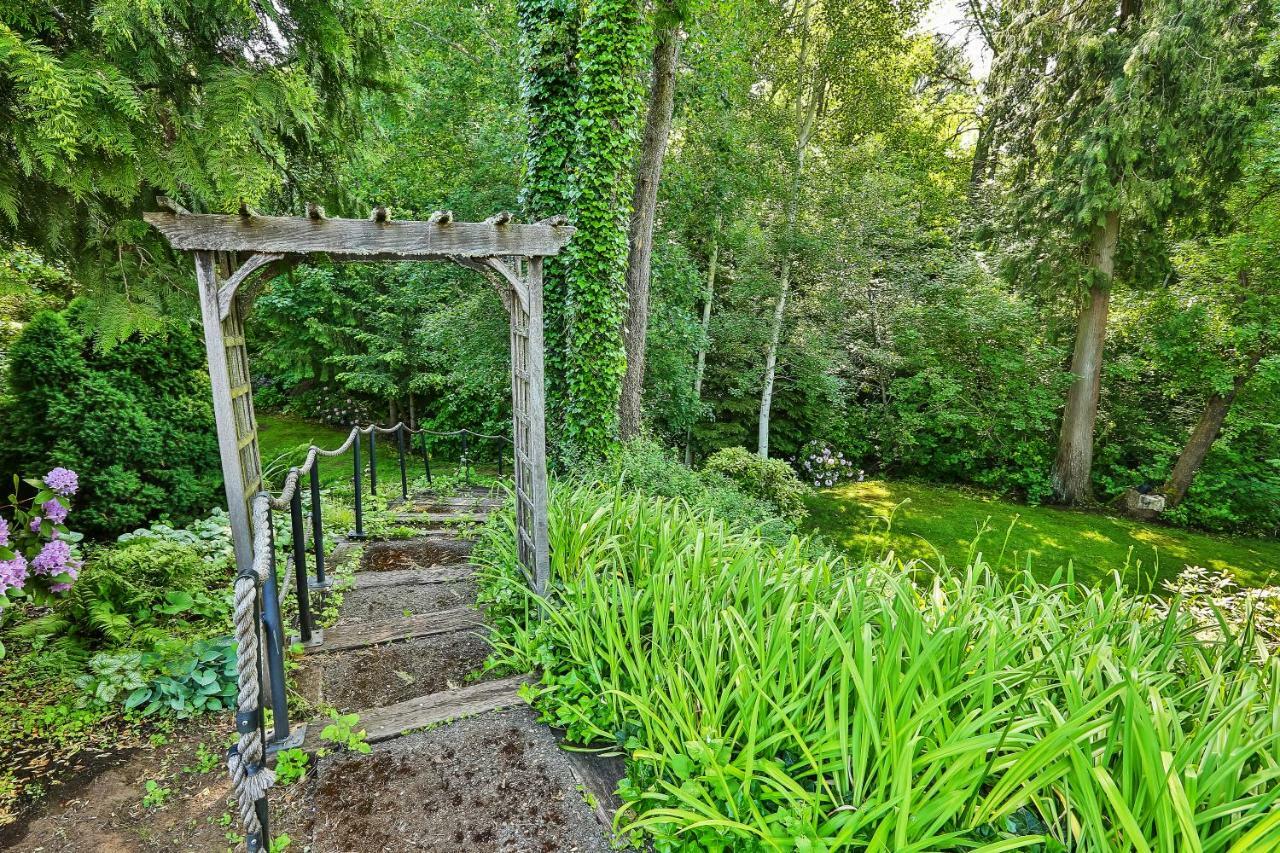 Brookside Bed & Breakfast フッド・リバー エクステリア 写真