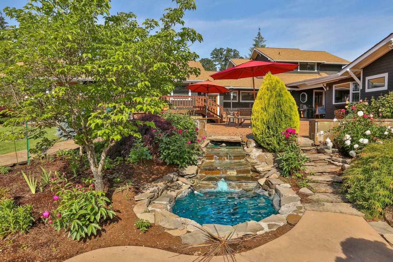 Brookside Bed & Breakfast フッド・リバー エクステリア 写真